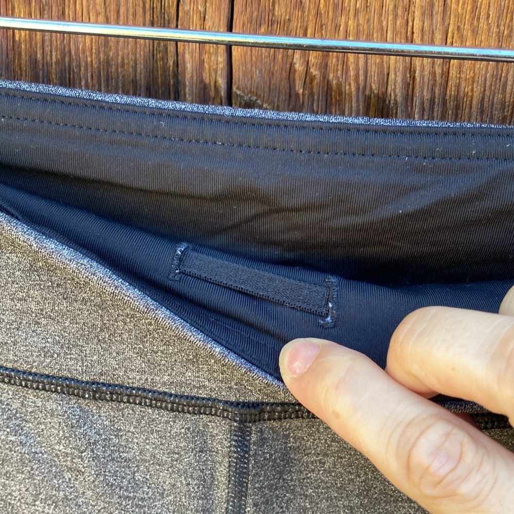 Lululemon Pace Rival Leggings grey & black size 6 side pockets and zipper pocket - Picture 8 of 10